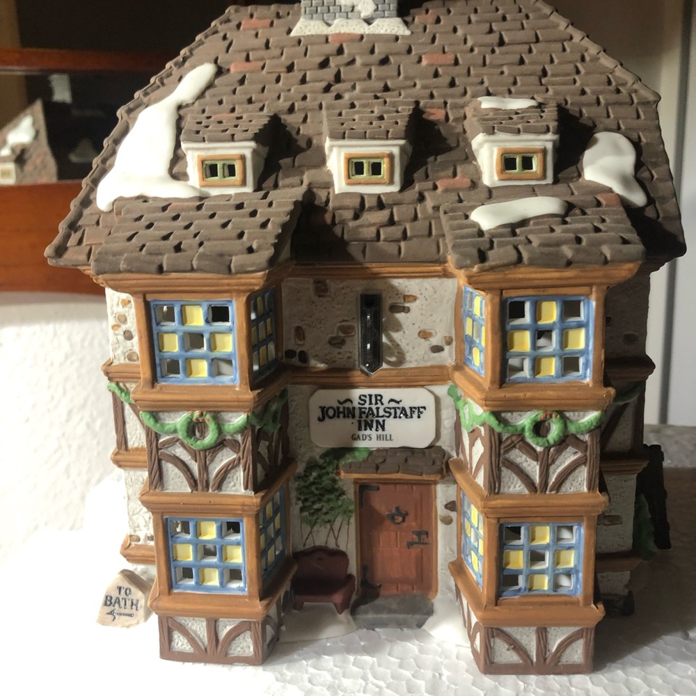 Dept 56 Dicken’s Village, Gads Hill Sir John Falstaff Inn.